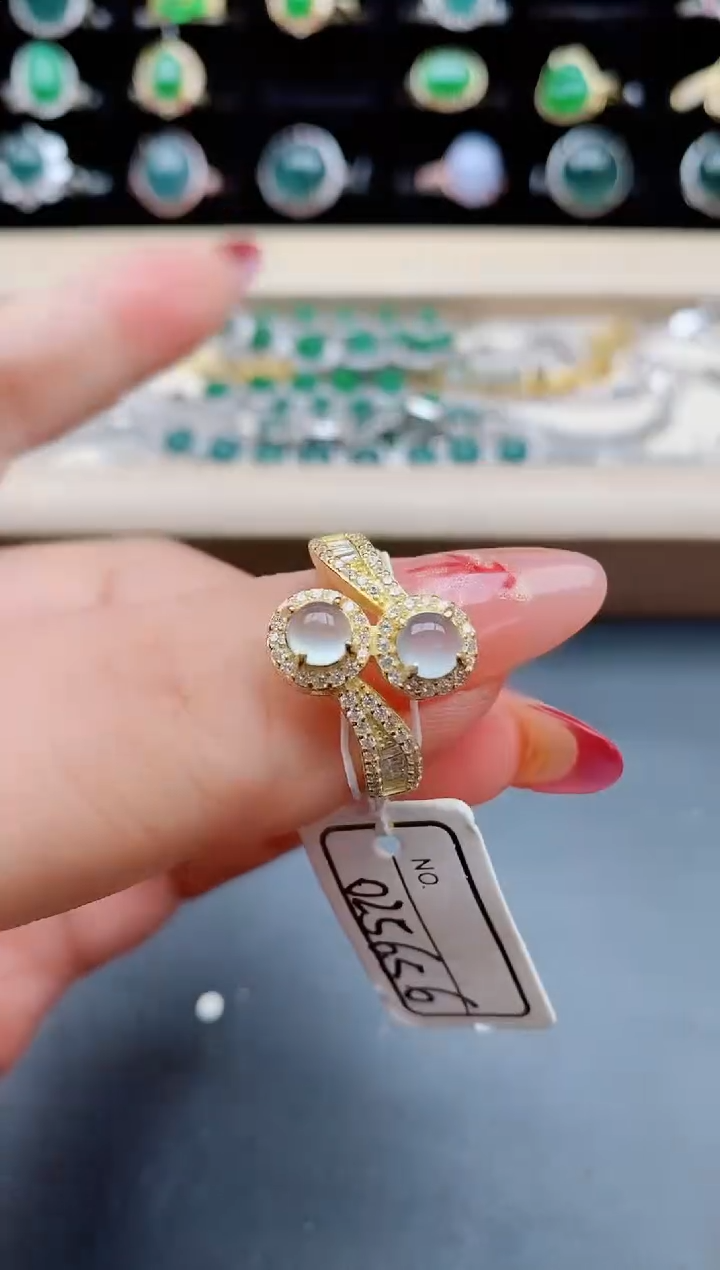 【闪购商品】翡翠戒指银S925镶嵌085850