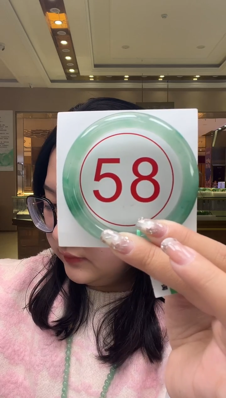 未镶嵌手镯石英质玉1