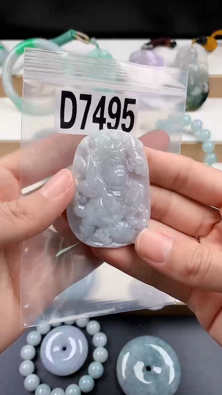 颈饰未镶嵌翡翠天然翡翠吊坠挂件