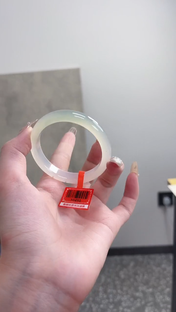 【闪购商品】玛瑙/玉髓手镯未镶嵌53圈  需要包容