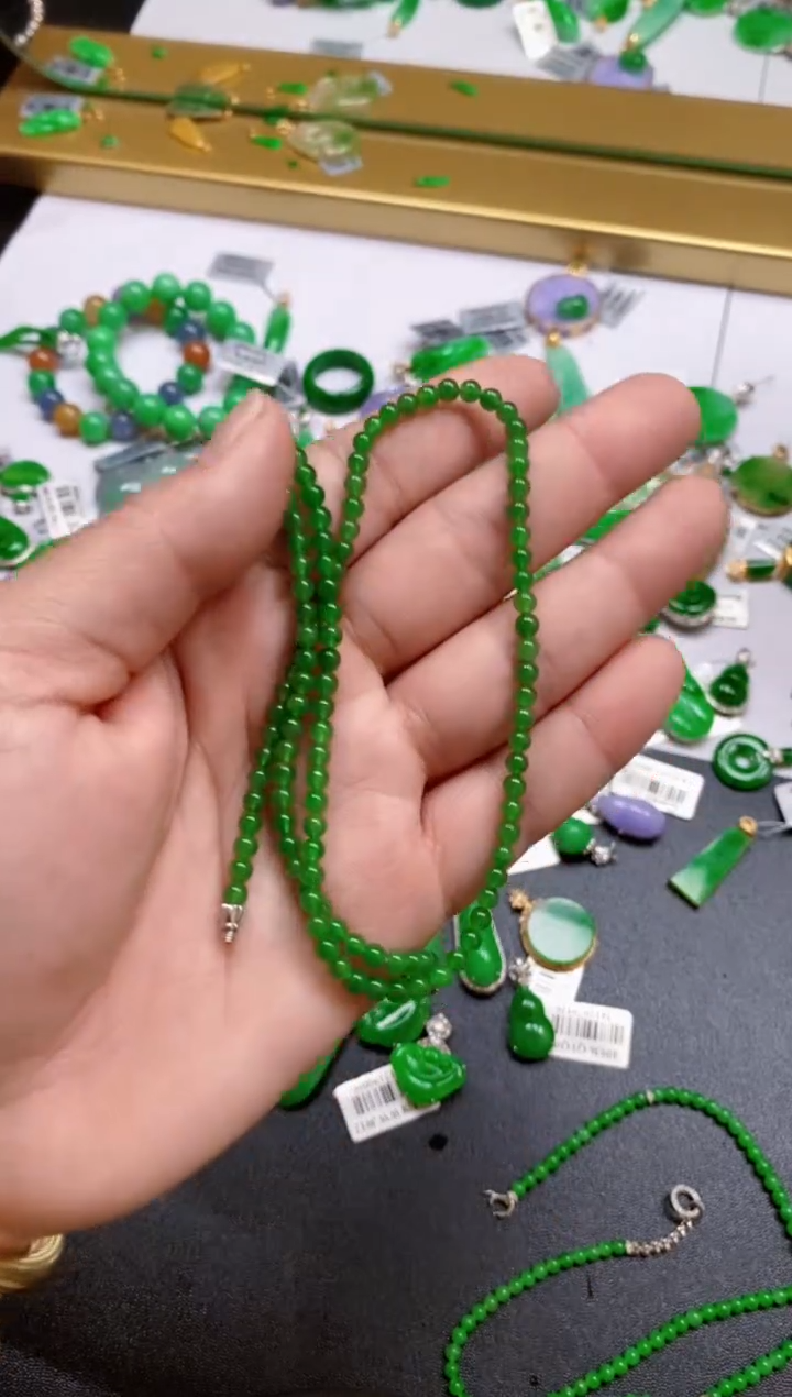 【闪购商品】翡翠颈饰18K金镶嵌貔貅