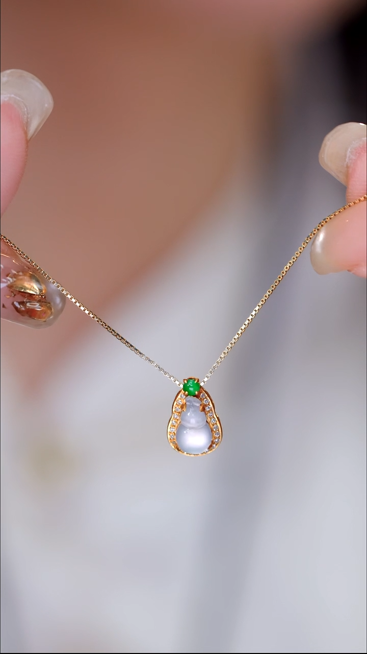 吊坠(不含链)18K金镶嵌翡翠118