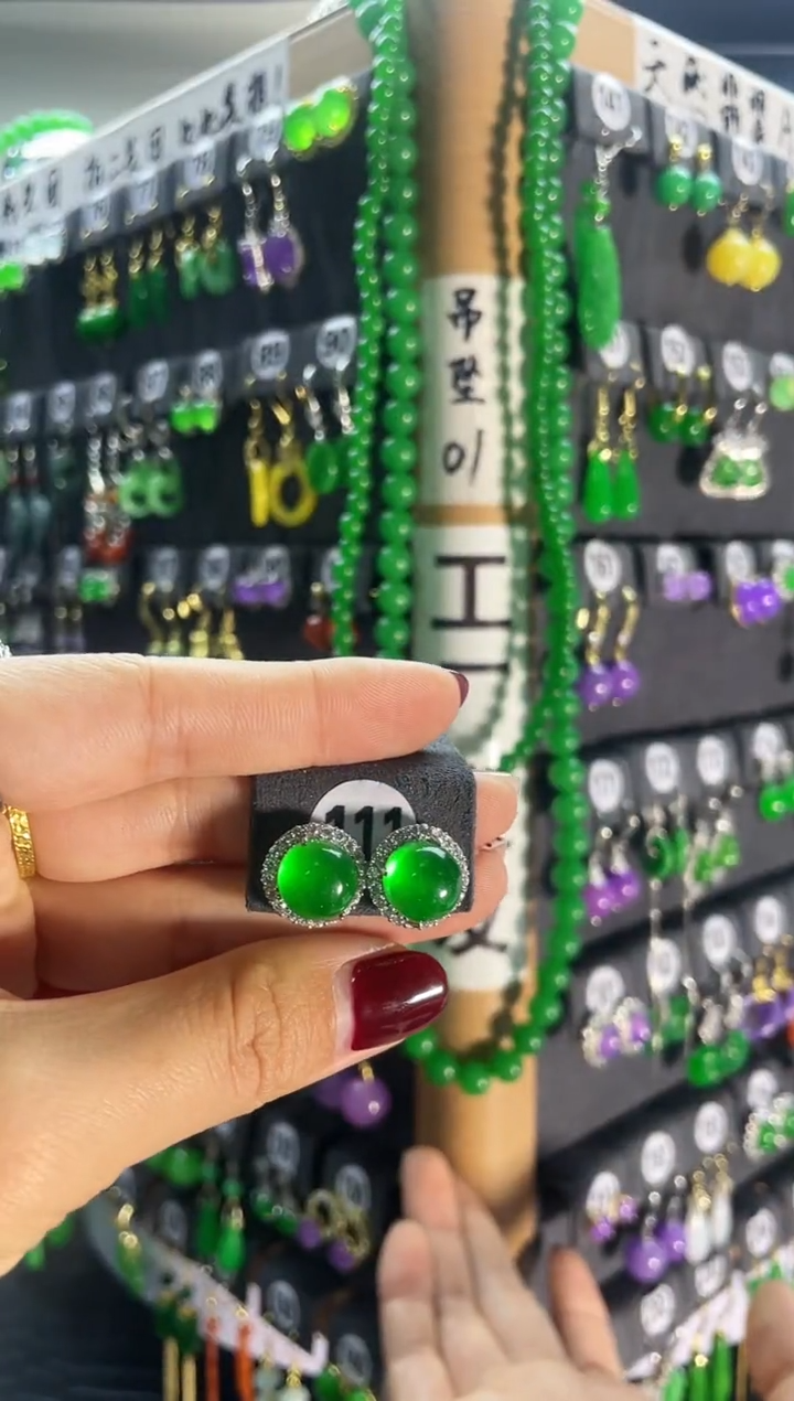 【闪购商品】翡翠耳饰银S925镶嵌111..