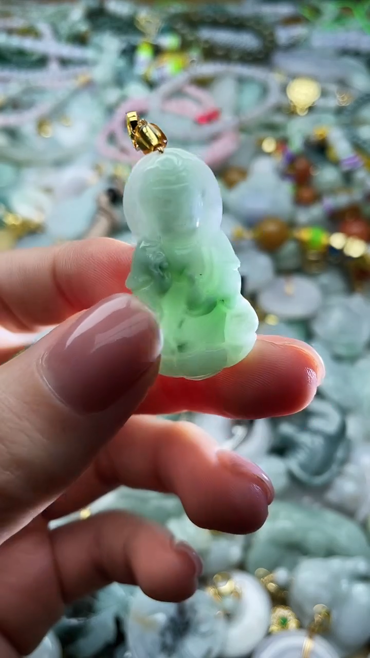 颈饰未镶嵌翡翠1