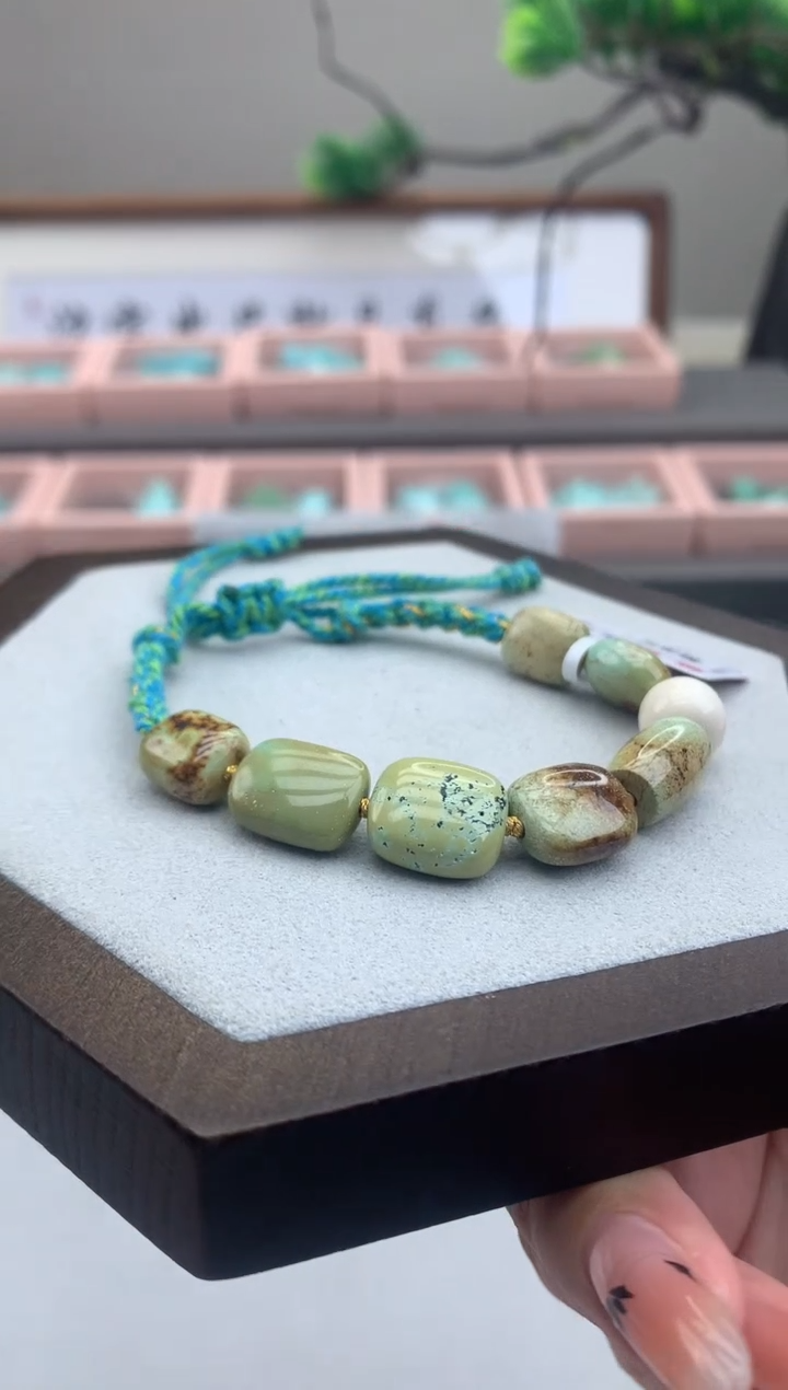 绿松石未镶嵌手串C78