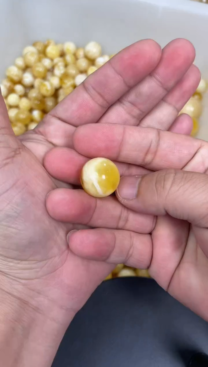 【闪购商品】琥珀颈饰未镶嵌原矿俄料蜜蜡圆珠