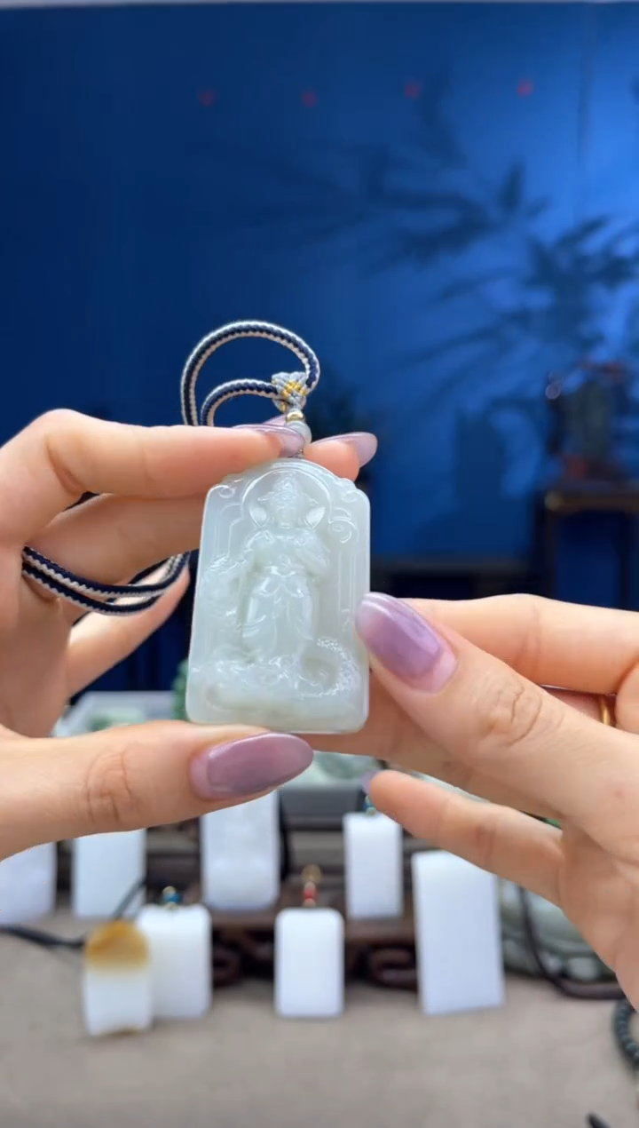 和田玉未镶嵌颈饰1