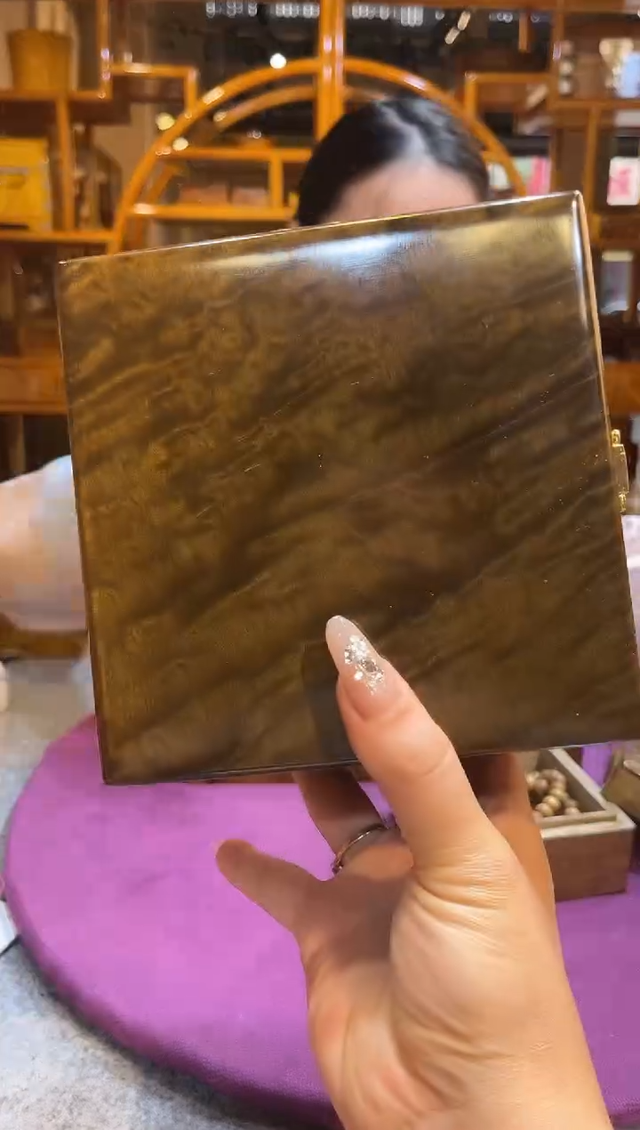 金丝楠满水波文玩盒15*15*8.5