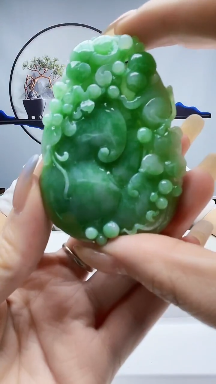 未镶嵌定制翡翠毛货挂件48