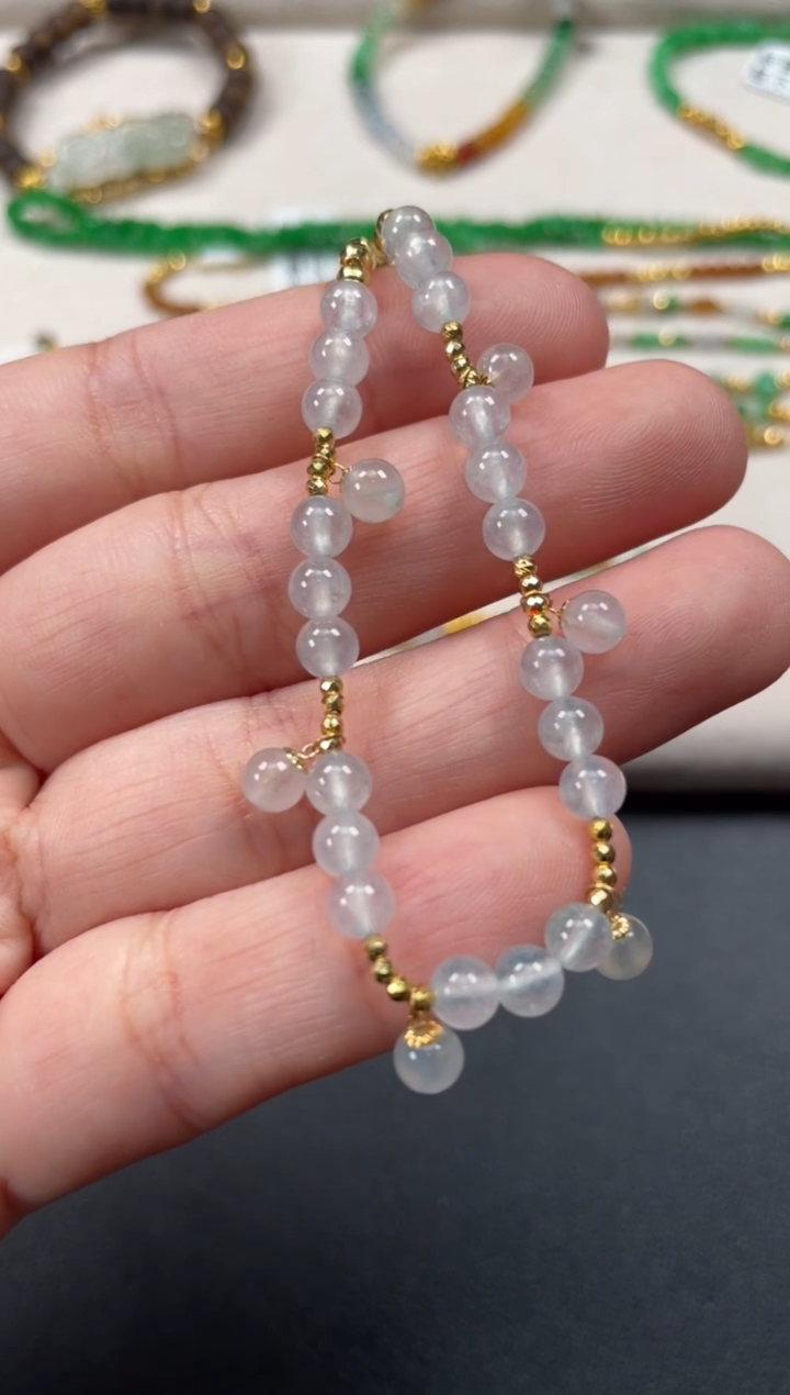 18K金镶嵌手链翡翠一条  P538