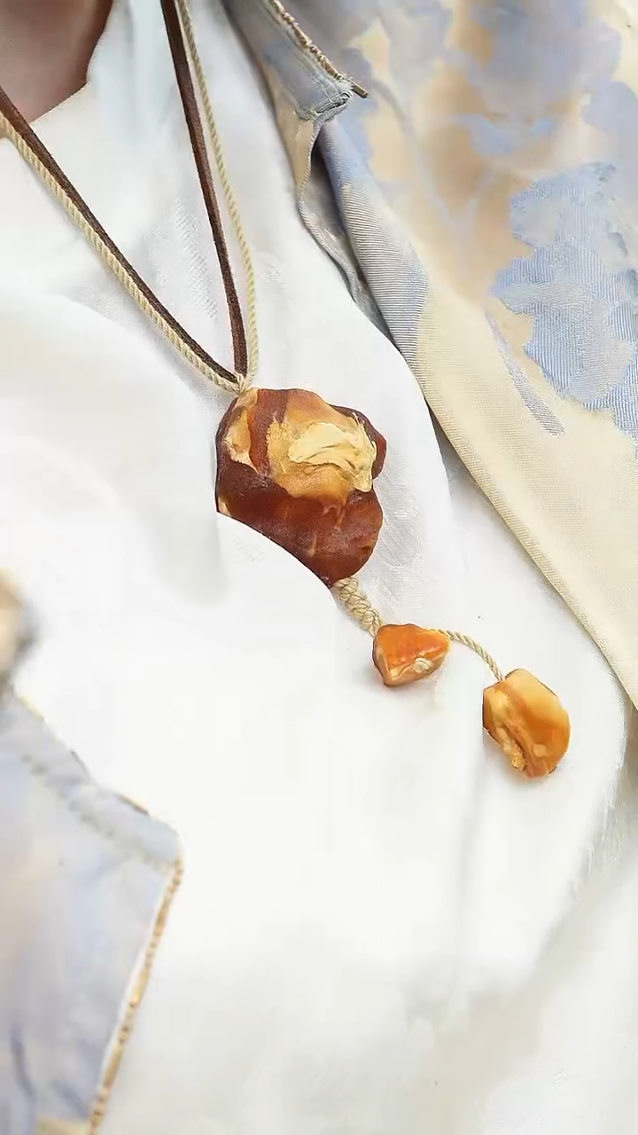 【闪购商品】蜜蜡裸石未镶嵌原石