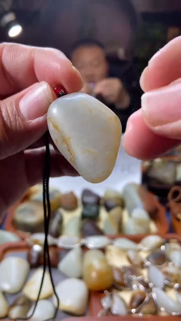 【闪购商品】和田玉挂件未镶嵌和田玉吊坠挂件精美