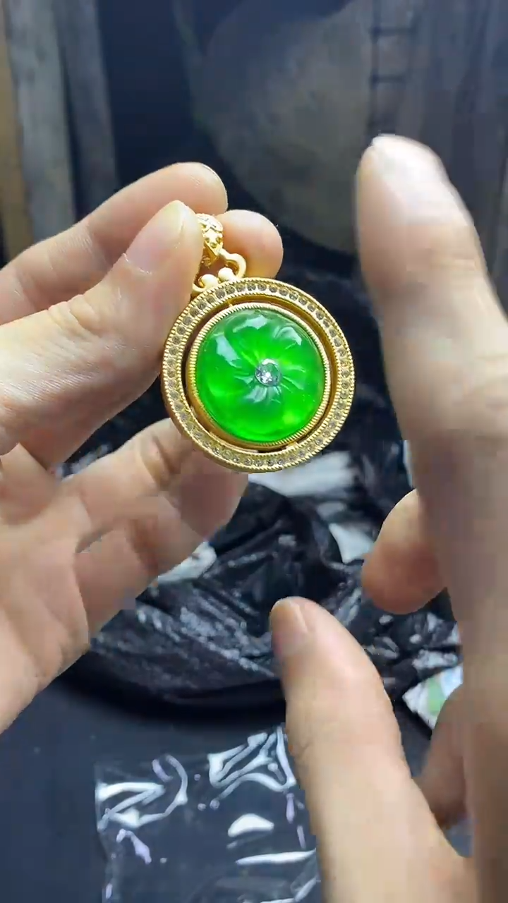 满色吊坠 所见即所得！