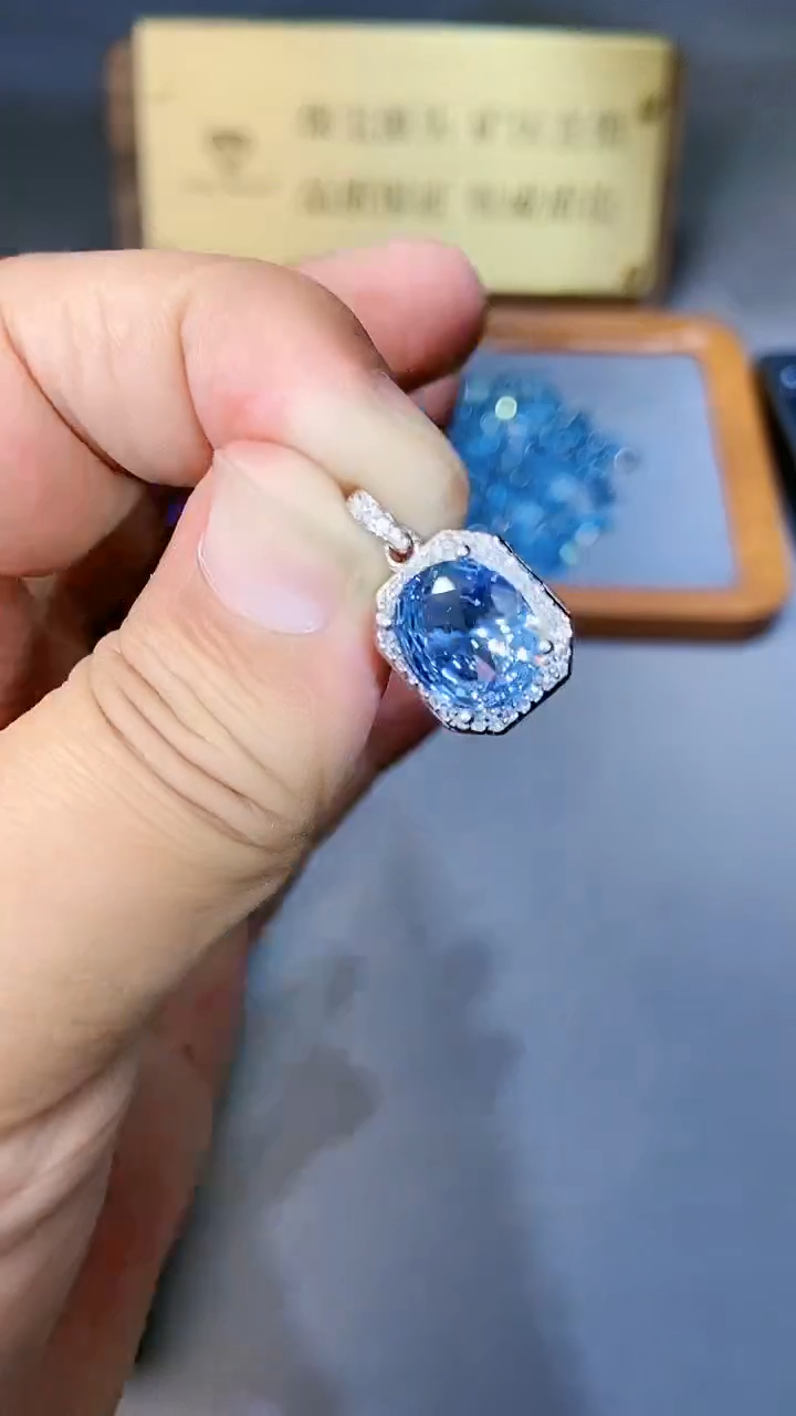 【闪购商品】海蓝宝石颈饰银S925镶嵌321