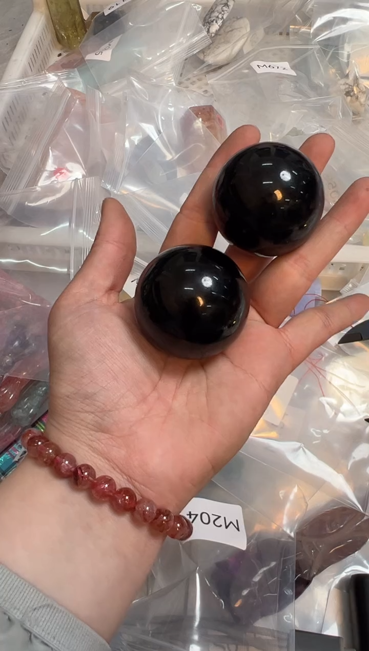 未镶嵌黑曜岩珠宝奇石M271 约4.4cm 多样性发一