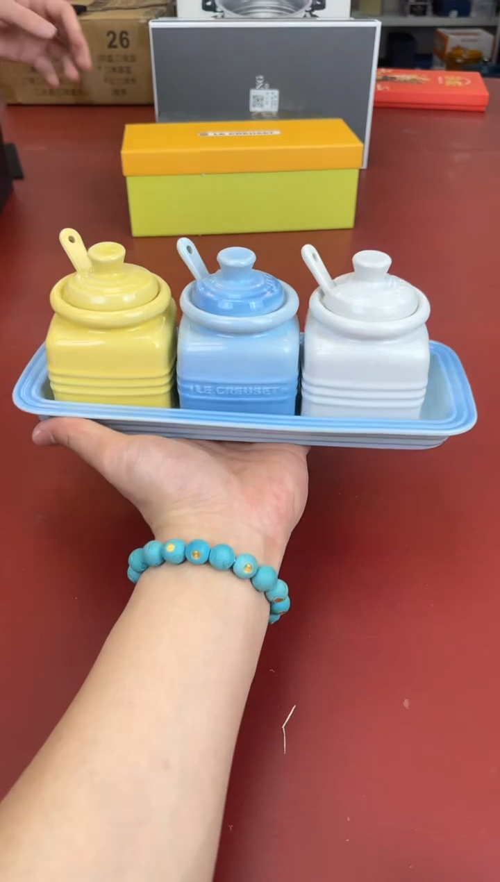 【闪购商品】瓷片新号开播全场漏@@Y484