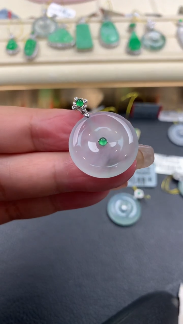 【闪购商品】翡翠颈饰18K金镶嵌Q217     