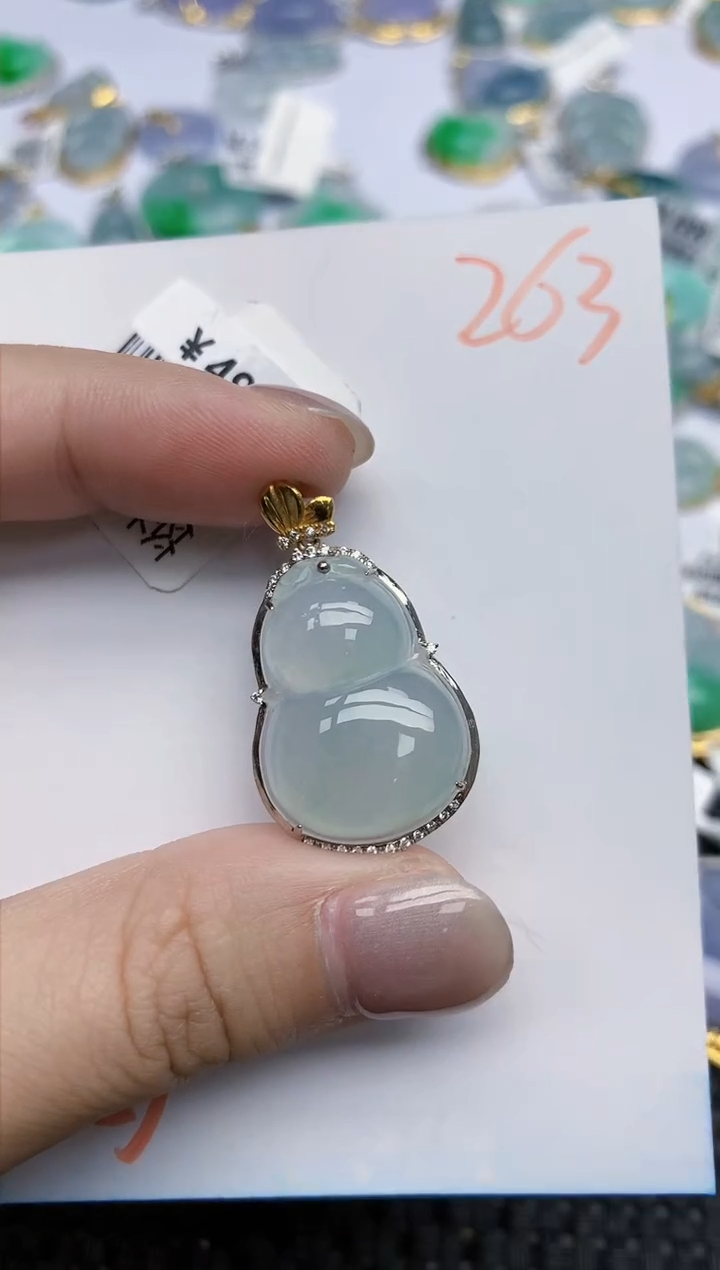 【闪购商品】翡翠颈饰18K金镶嵌天然翡翠A货