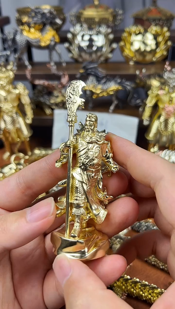 立刀关公黄铜摆件实心