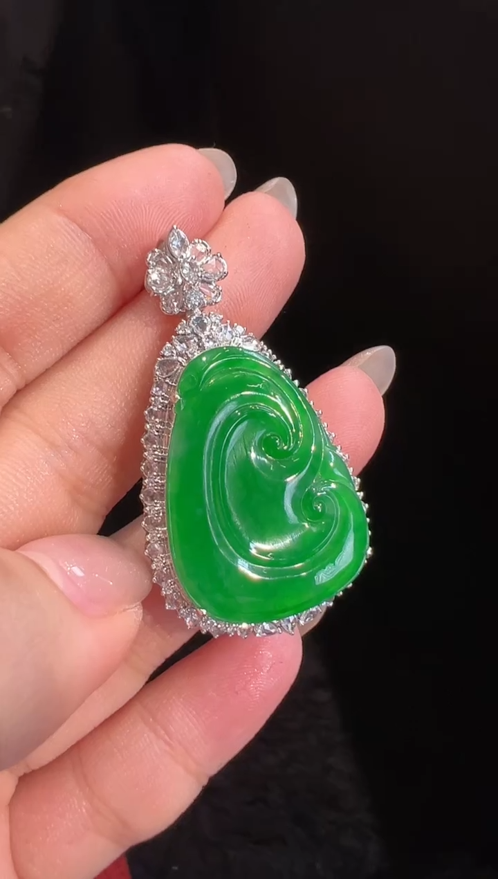 【闪购商品】翡翠吊坠(不含链)18K金镶嵌吊坠