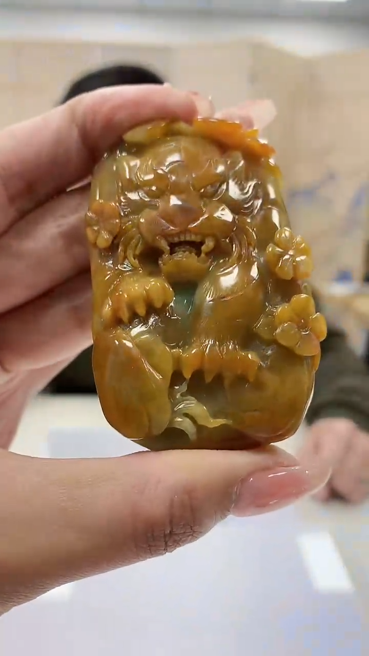 【闪购商品】定制翡翠未镶嵌5152MM-毛货挂件47