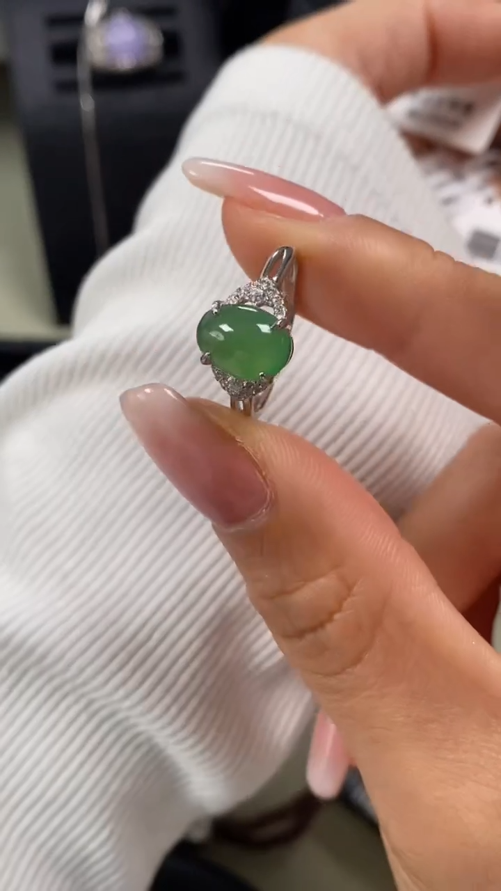 【闪购商品】翡翠戒指银S925镶嵌8621