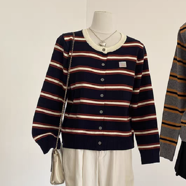 玲姐定制-圆领时尚条纹撞色笑脸贴布显瘦洋气针织开衫455331