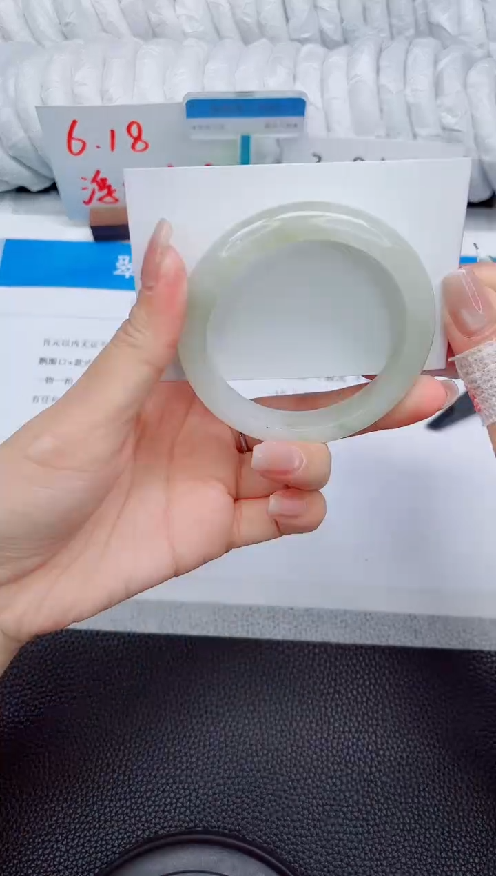 石英质玉手镯未镶嵌286-54.8