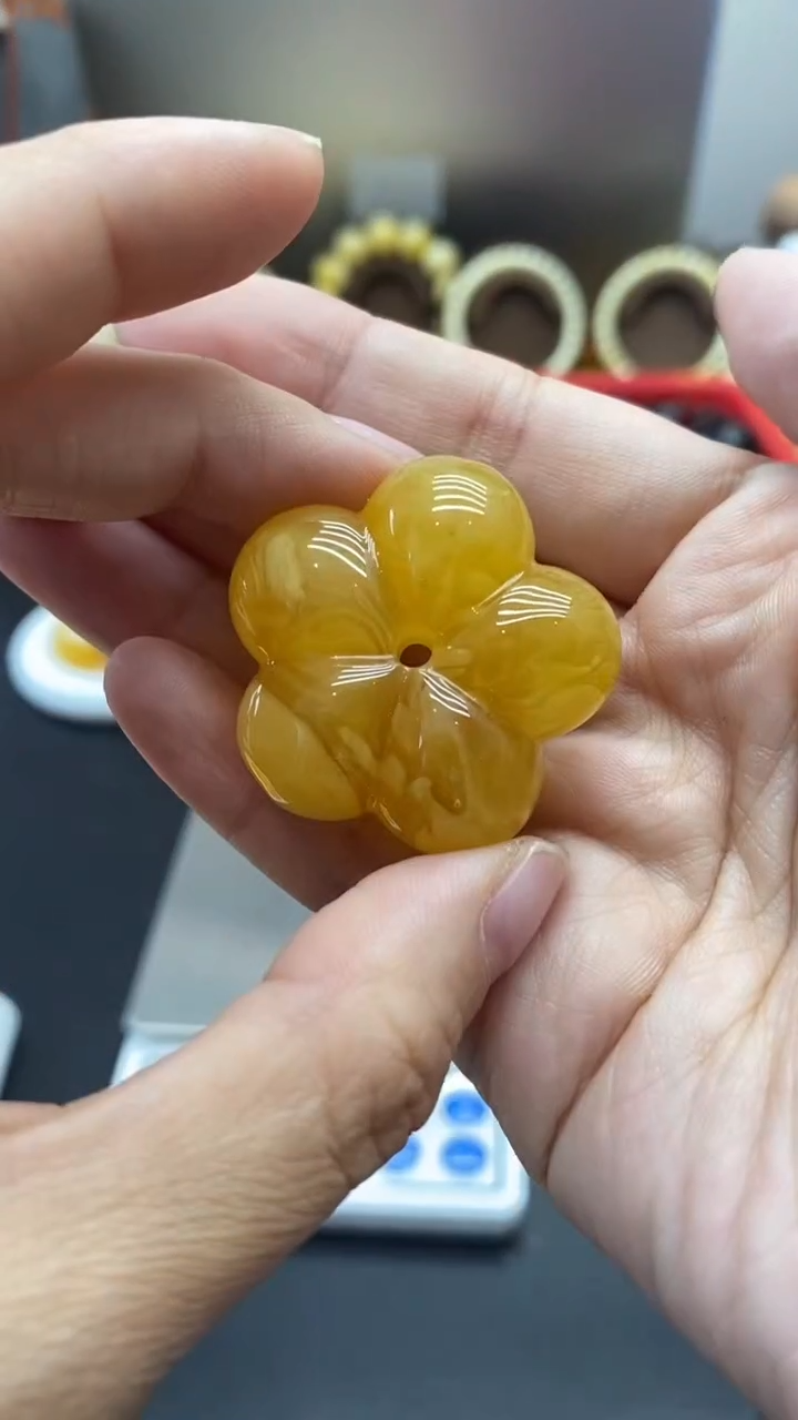 琥珀未镶嵌珠宝奇石2530瑕疵品