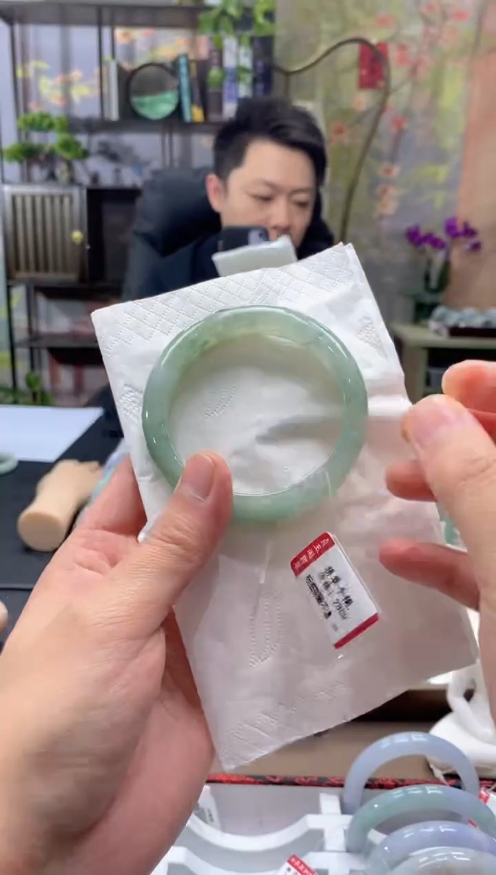 未镶嵌手镯翡翠9857****