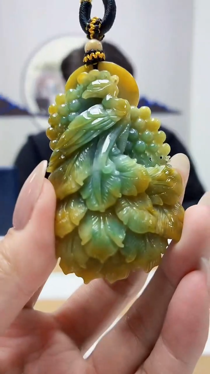 未镶嵌定制翡翠5060MM-毛货挂件67