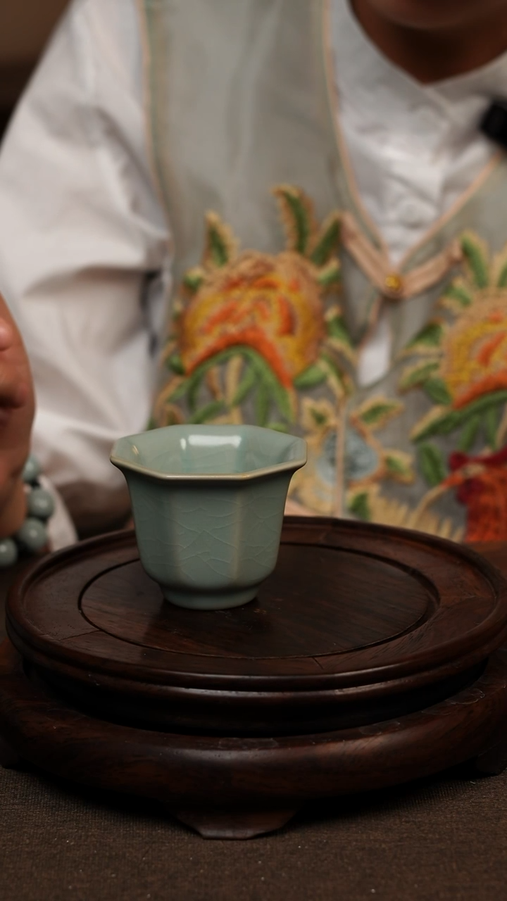 瓷片仿古天青八方杯60ml 微瑕 不带礼盒