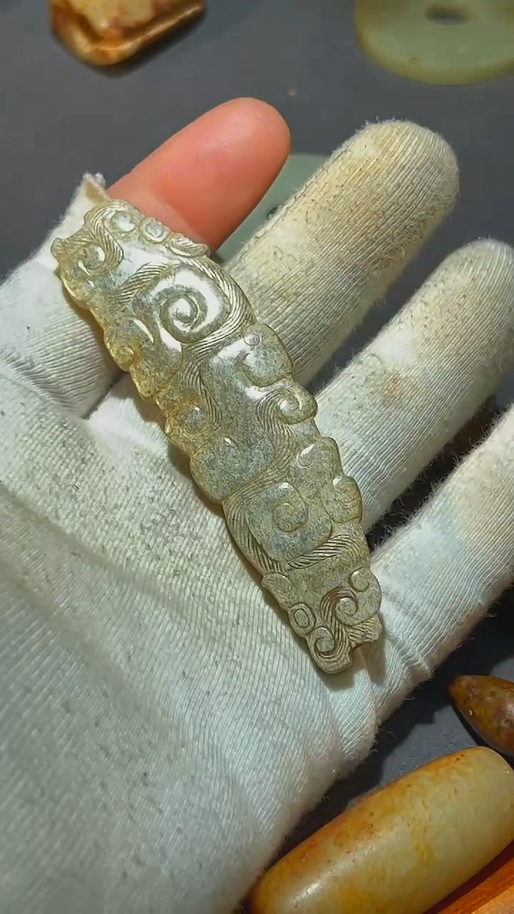 【闪购商品】和田玉颈饰未镶嵌111111111111