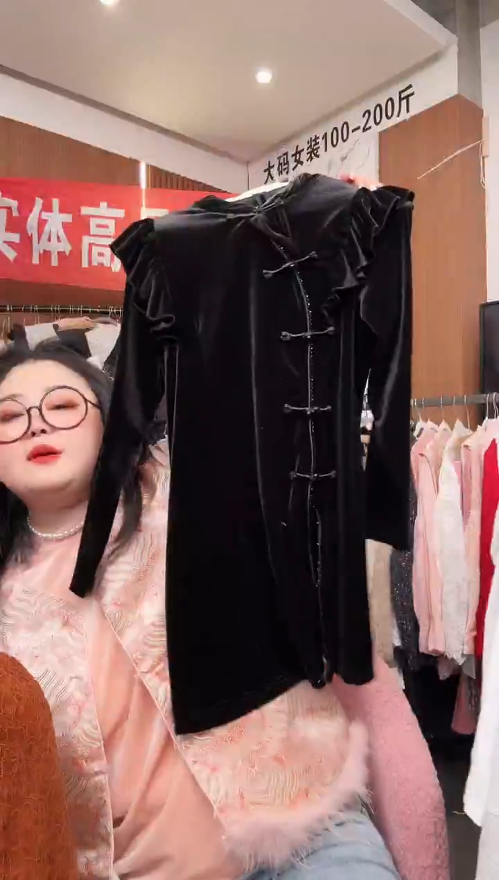 孤品上衣一件不留 150-170