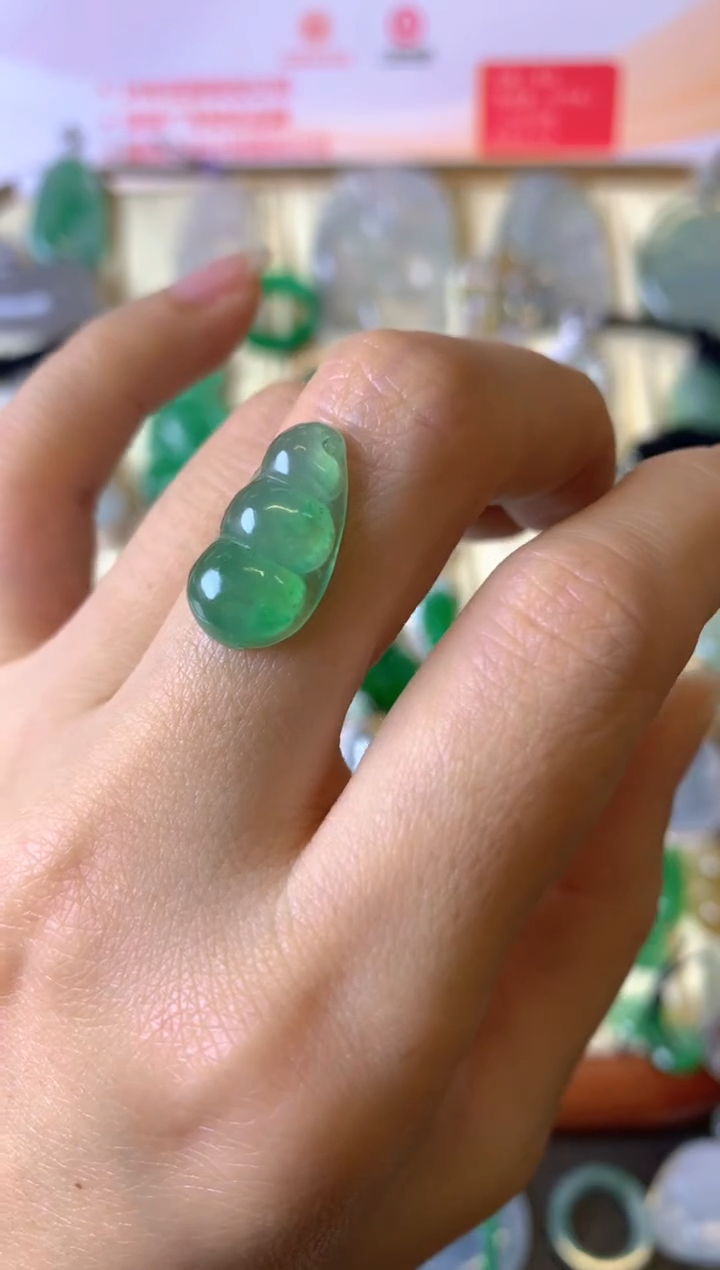 【闪购商品】定制翡翠未镶嵌毛货抛光