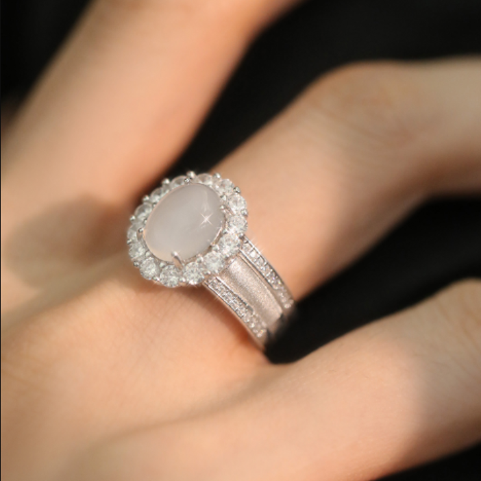 J12122<晶贵坊>S925银玉髓蛋形戒指时尚美观精致个性