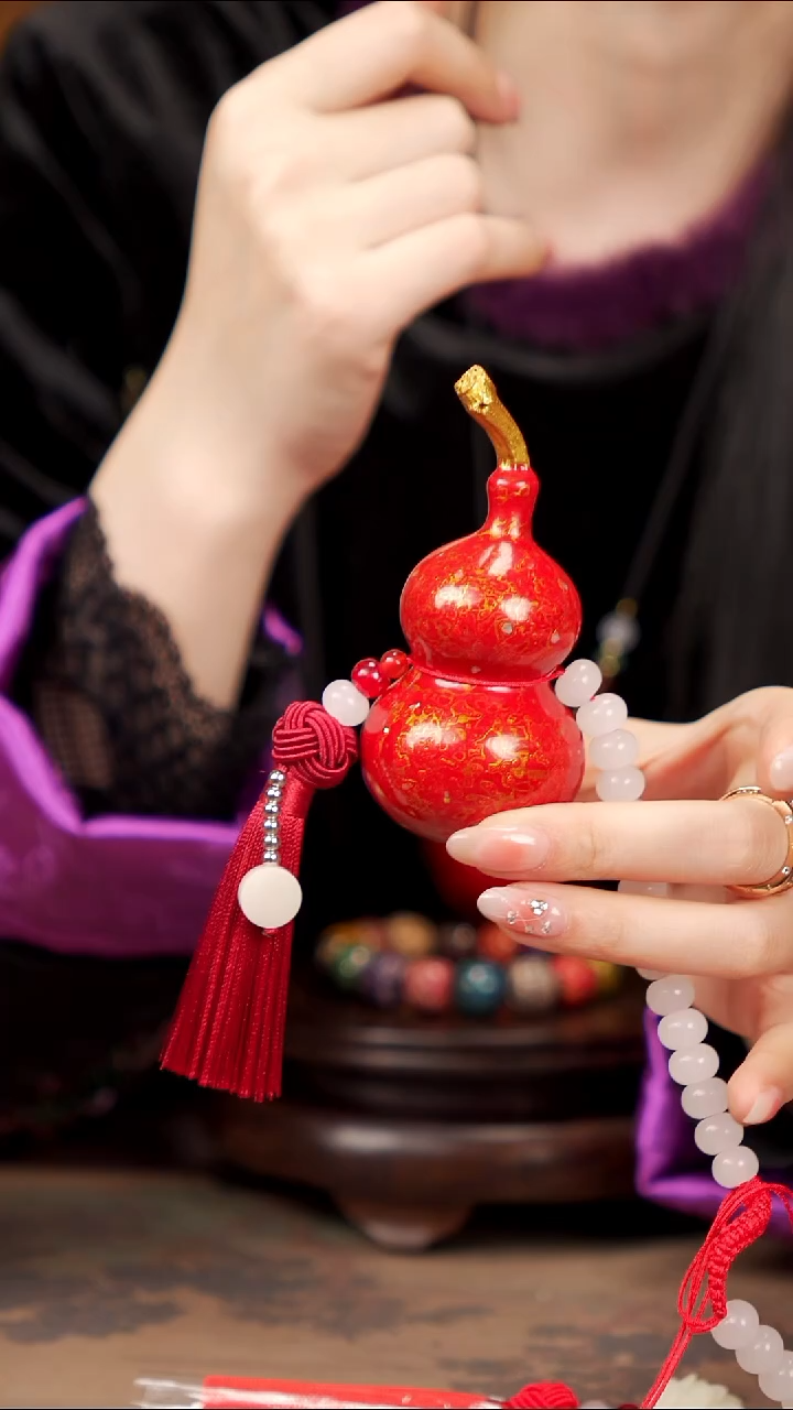 【闪购商品】168易林漂漆车挂手捻葫芦----188