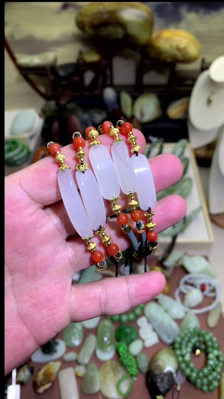 【闪购商品】和田玉颈饰未镶嵌手牌