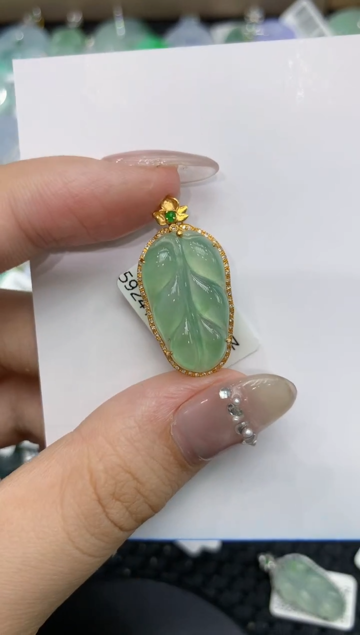 【闪购商品】翡翠颈饰18K金镶嵌222222222