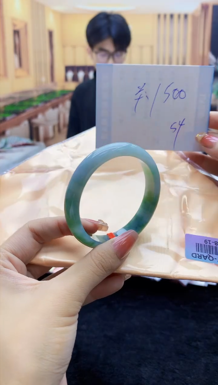 【闪购商品】翡翠手镯未镶嵌    H38-19