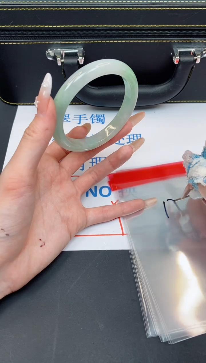 未镶嵌手镯翡翠有瑕疵NO退换-132