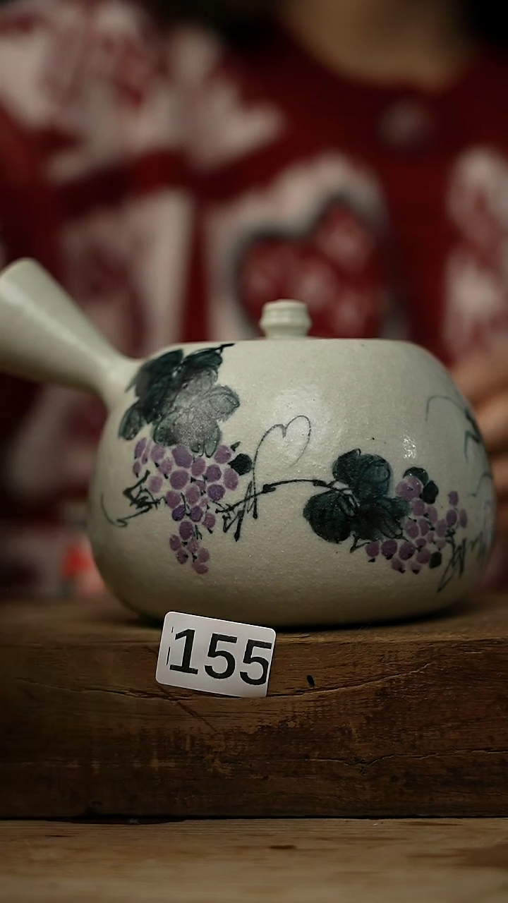 【闪购商品】瓷片新品 设计师款 侧把壶