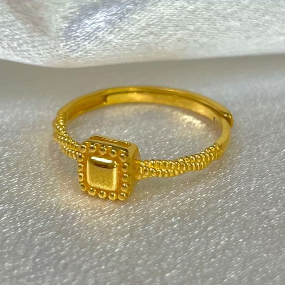 Chow Tai Seng/周大生鎏金方糖足金戒指送女友圣诞节礼物
