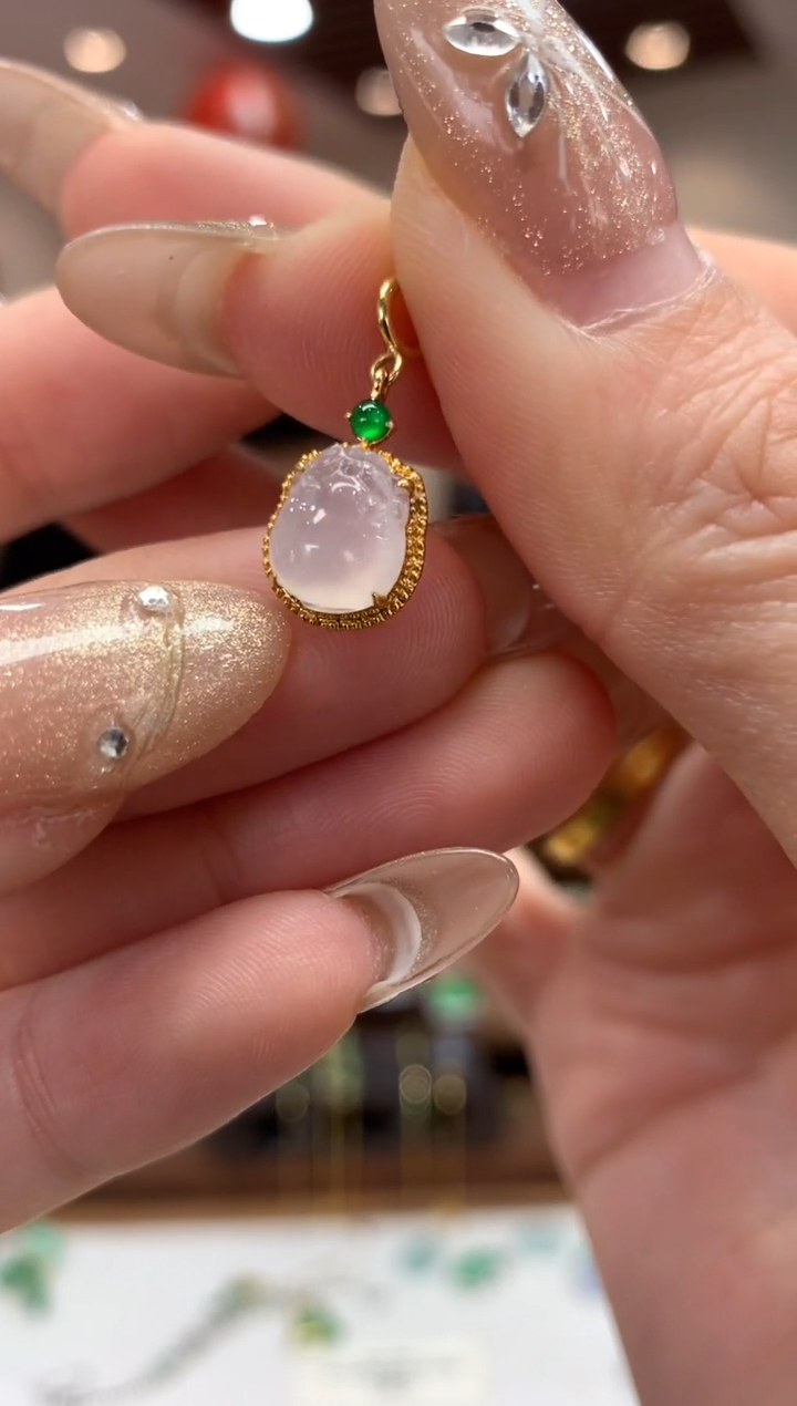 【闪购商品】翡翠吊坠(不含链)18K金镶嵌貔貅