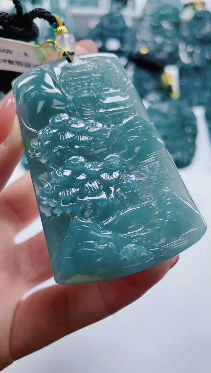 【闪购商品】翡翠颈饰未镶嵌