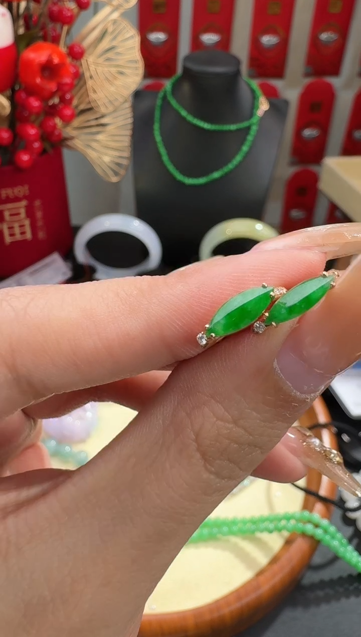 【闪购商品】翡翠耳饰18K金镶嵌耳饰