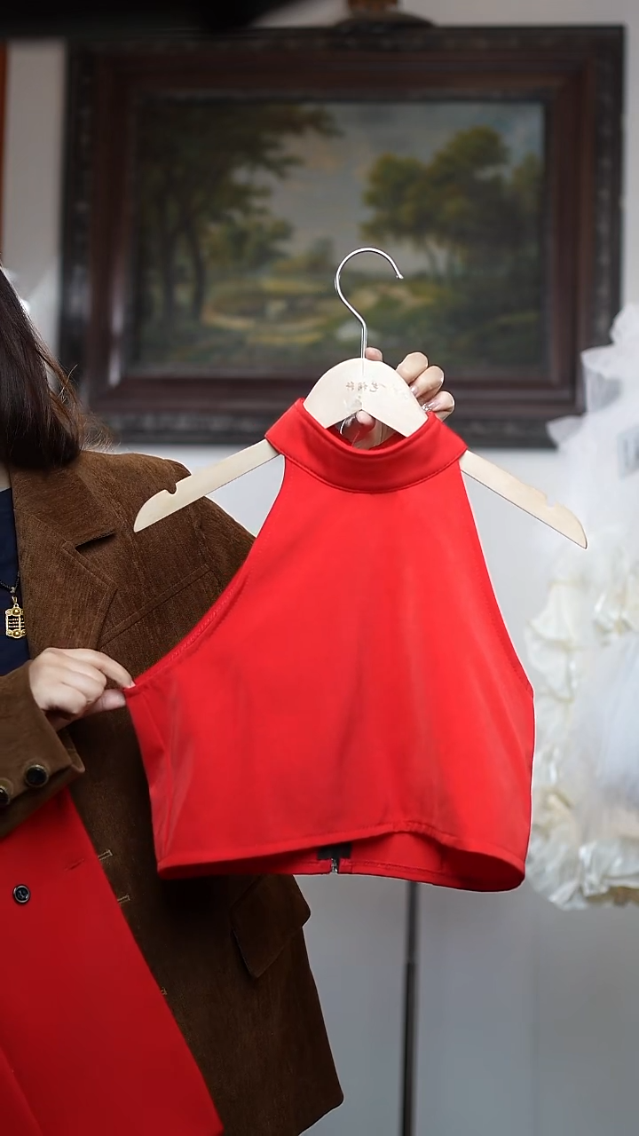 G****果160红色挂脖艺桐轩儿童朝服