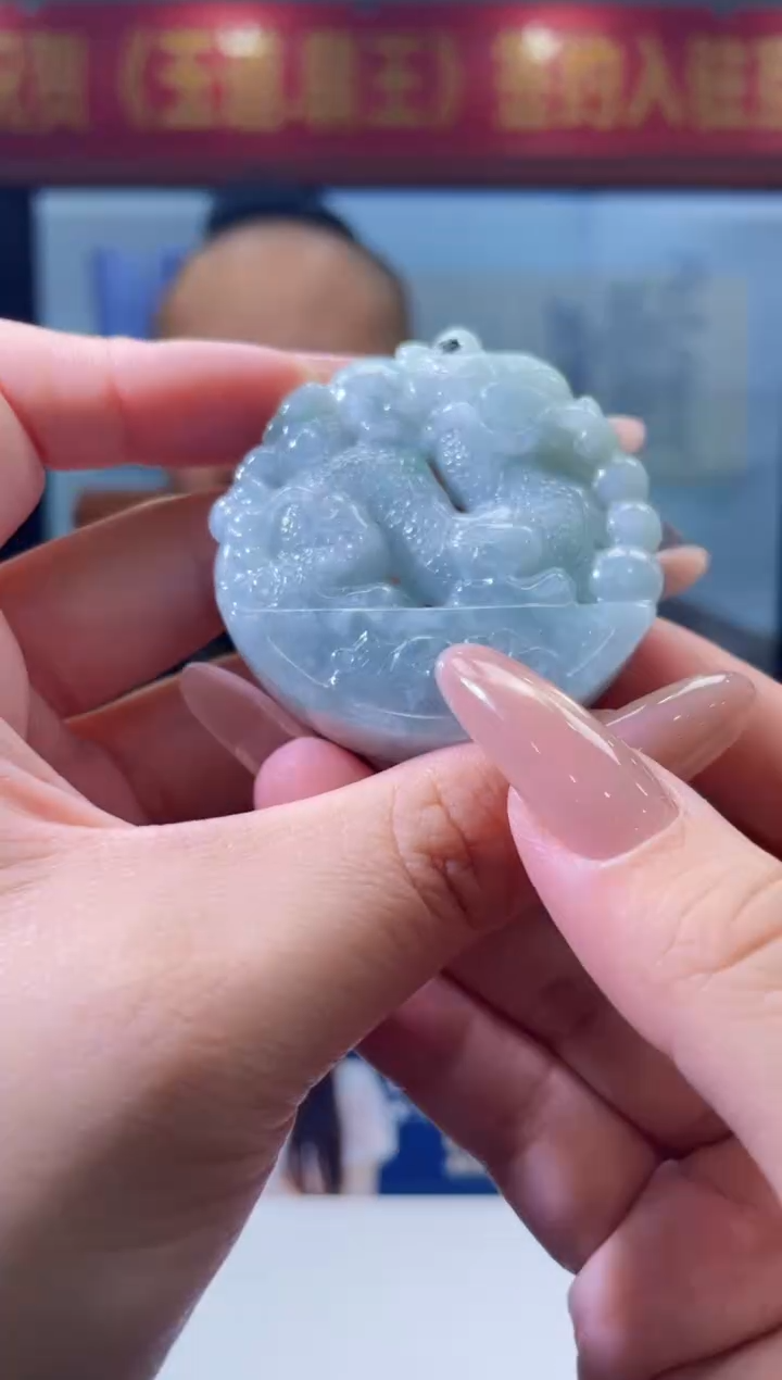 翡翠未镶嵌颈饰N-@@BSGA0502610多样性发一