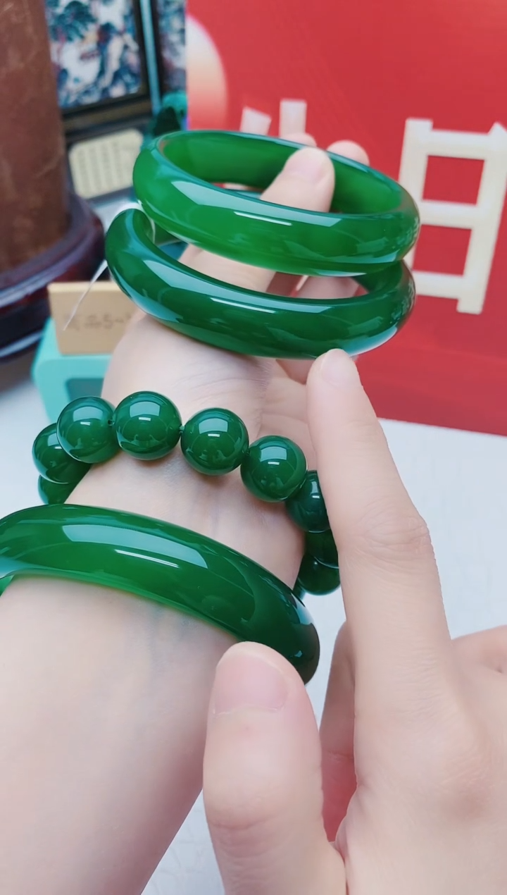 【闪购商品】玛瑙/玉髓手镯未镶嵌玛瑙手镯