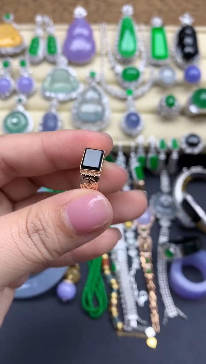 【闪购商品】翡翠戒指18K金镶嵌356-中国好珍宝